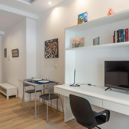 Brand New Apartment In เอเธนส์ ภายนอก รูปภาพ
