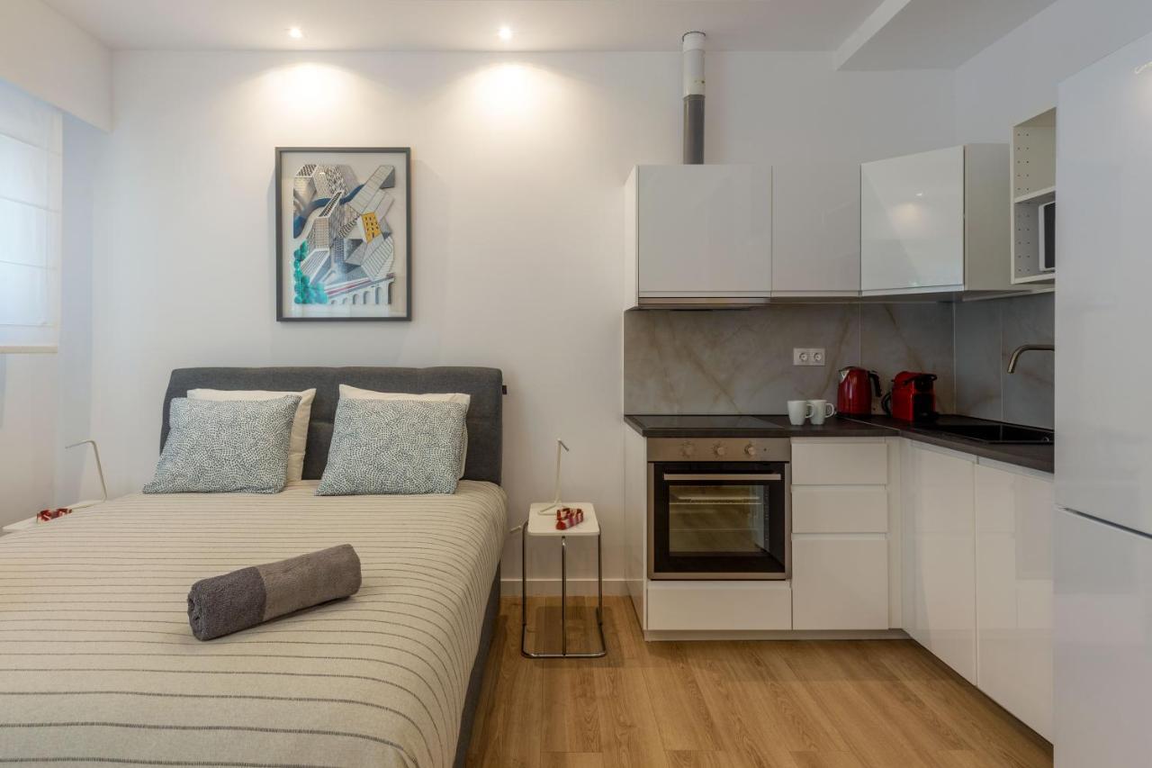 Brand New Apartment In เอเธนส์ ภายนอก รูปภาพ